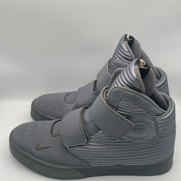 Nike Flystepper 2K3 Gray Metallic Quilted Leather Men's Sneaker